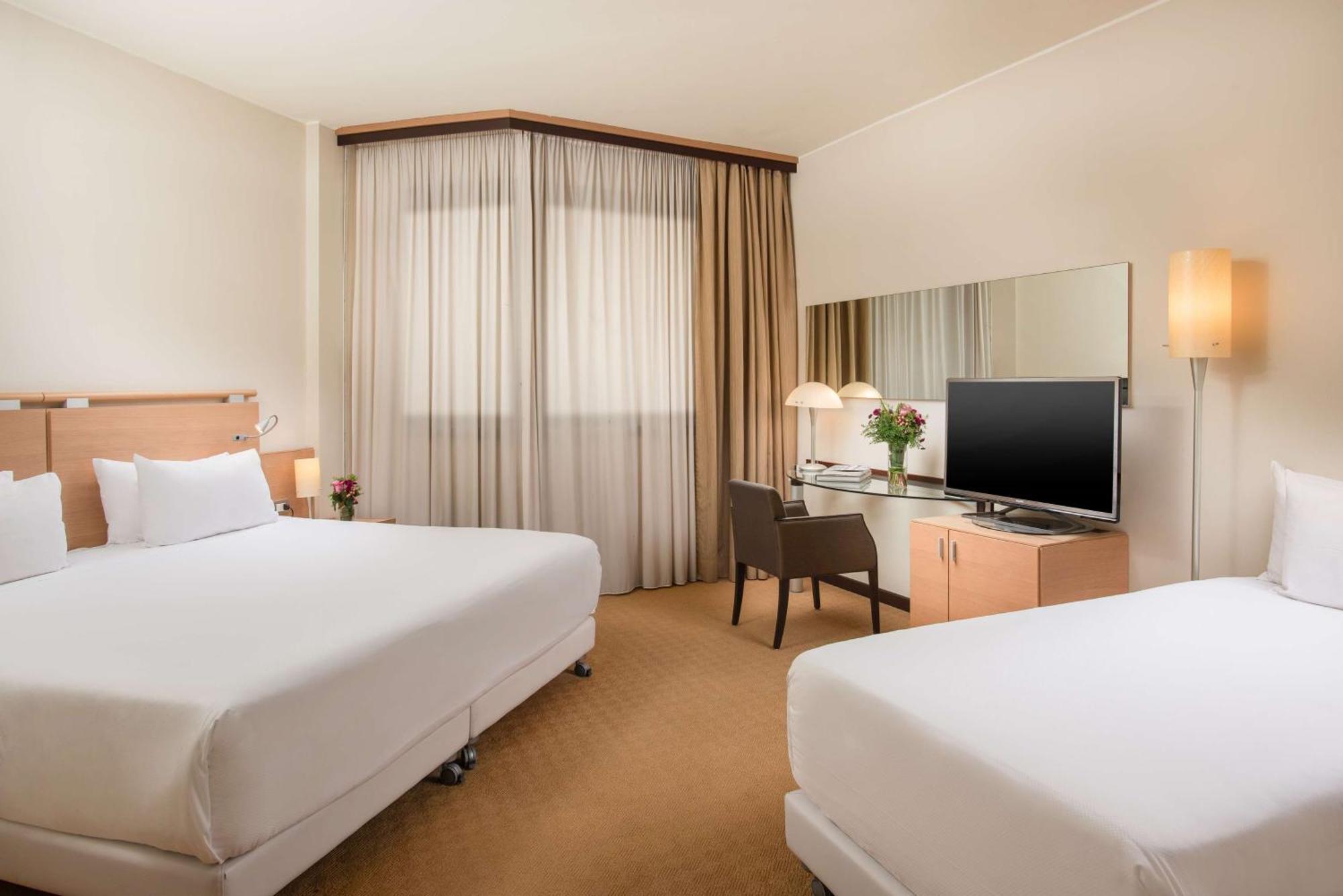 Nh Bologna Villanova Hotel 4*