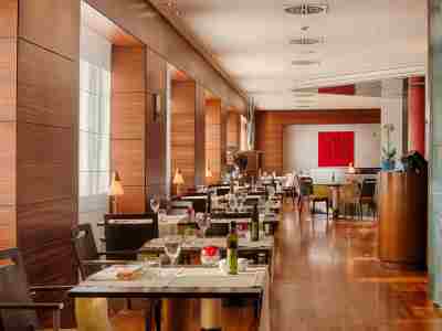 Hotel Nh Bologna Villanova 4*